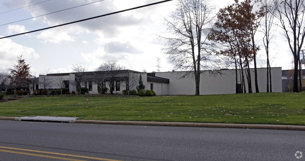 More Photos Of 1760 Enterprise Pkwy, Twinsburg Warehouse For Sale