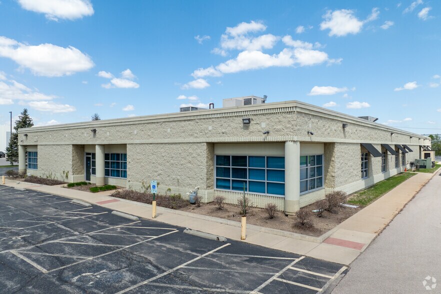 Primary Photo Of 9942 N Alpine Rd, Machesney Park Light Distribution For Lease