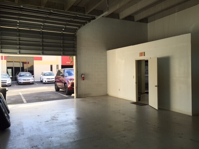 More Photos Of 7525-7547 W 24th Ave, Hialeah Industrial For Lease