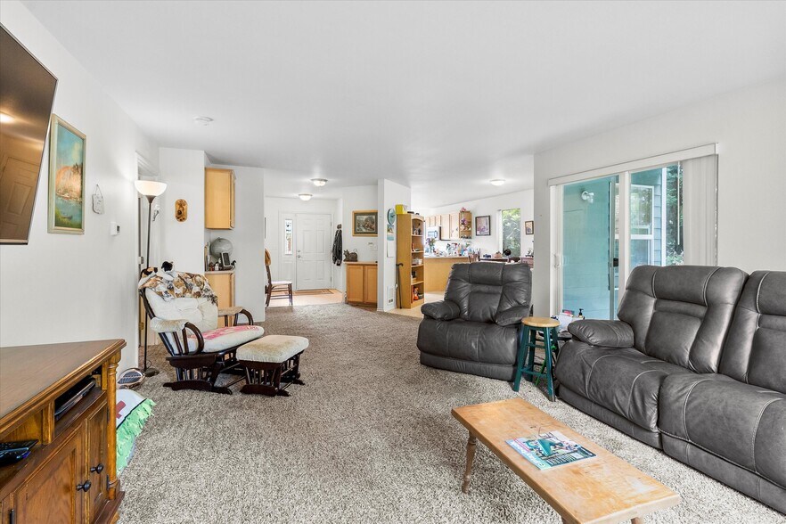 More Photos Of 344 E Bellis Fair Pky, Bellingham Apartments For Sale