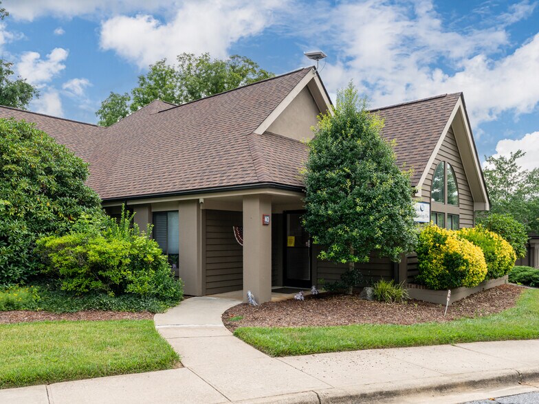 More Photos Of 1998 Hendersonville Rd, Asheville Medical For Sale