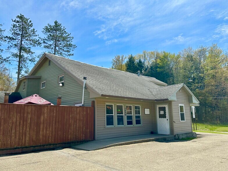 More Photos Of 7034 US-219 Hwy, Lewis Run Restaurant For Sale