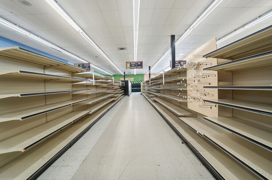 More Photos Of 602 E Main St, Cridersville General Retail For Sale