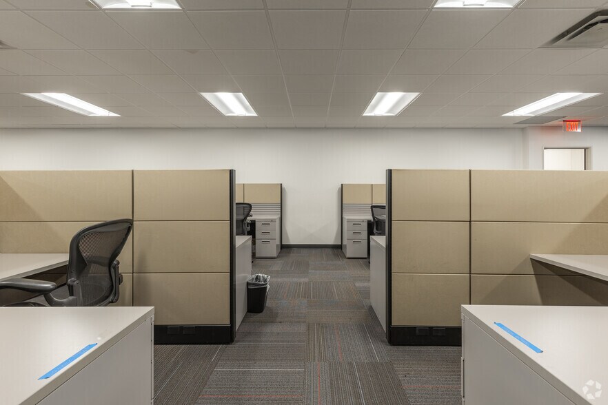 More Photos Of 8267 Elmbrook Dr, Dallas Office For Lease