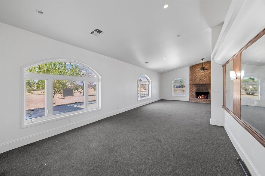 More Photos Of 721 Buol Rd, Pahrump General Retail For Sale