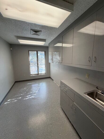 More Photos Of 3500 W Market St, Akron Medical For Sale