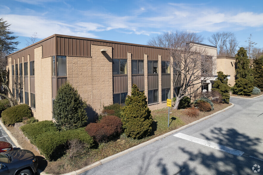 Primary Photo Of 937 E Haverford Rd, Bryn Mawr Medical For Lease