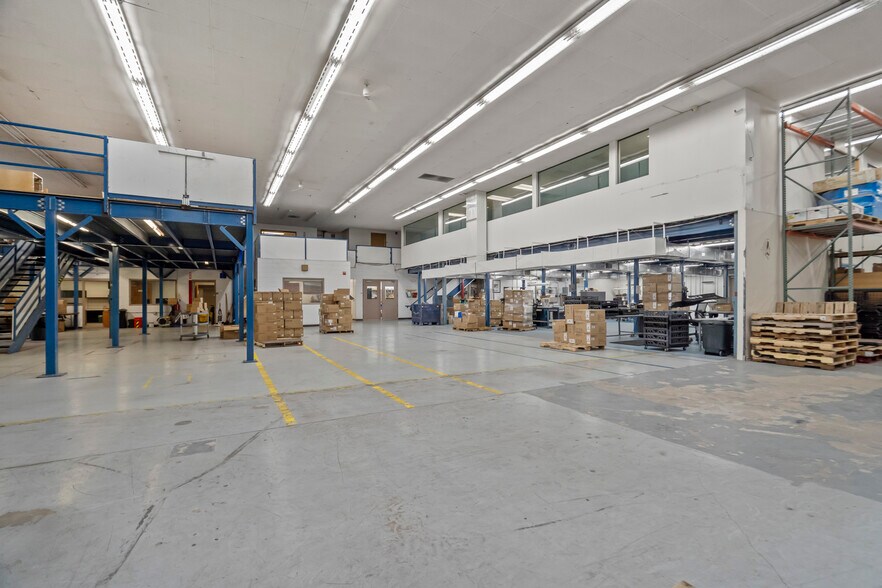 More Photos Of 4985 N 30th St, Colorado Springs Manufacturing For Sale