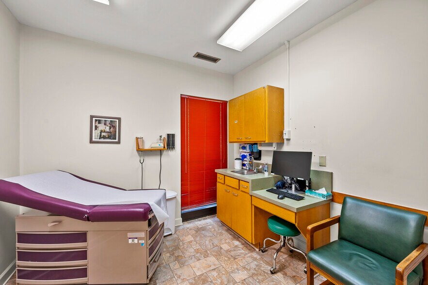 More Photos Of 4000 S Swaim Street Ext, Jonesville Office For Sale