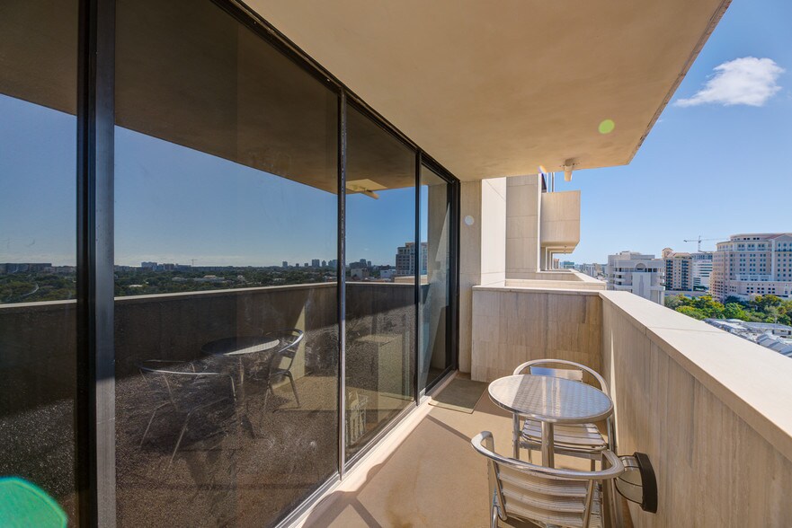 More Photos Of 550 Biltmore Way, Coral Gables Office For Lease