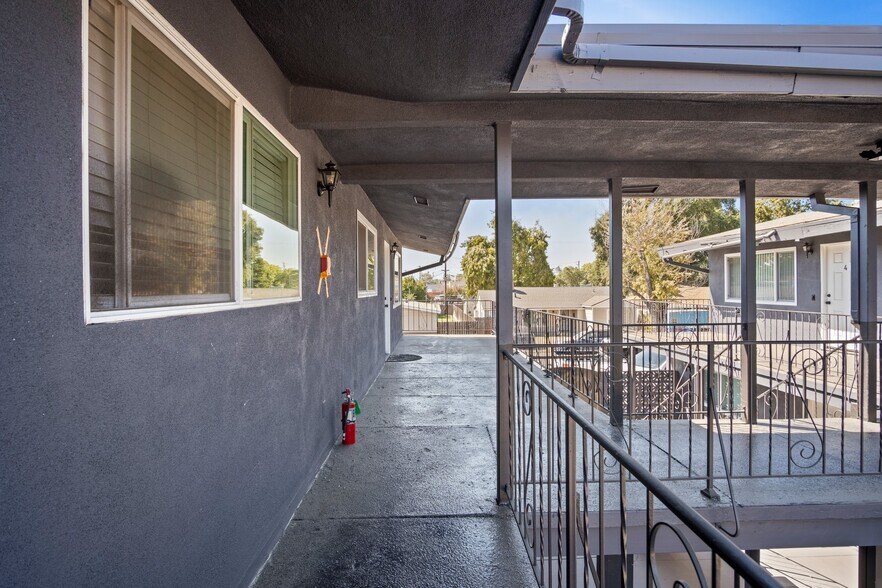 More Photos Of 116 Covena Ave, Modesto Apartments For Sale
