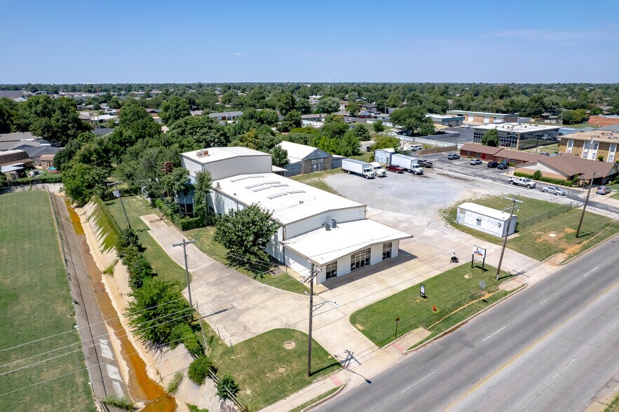 More Photos Of 6845 S Western Ave, Oklahoma City Distribution For Lease