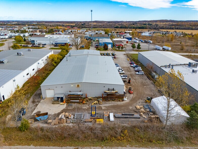 More Photos Of 306 Darrell Dr, Ayr Flex For Sale