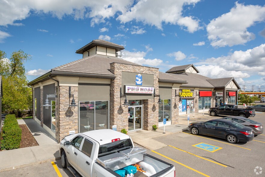 More Photos Of 71 Riverside Dr, Okotoks Storefront For Lease