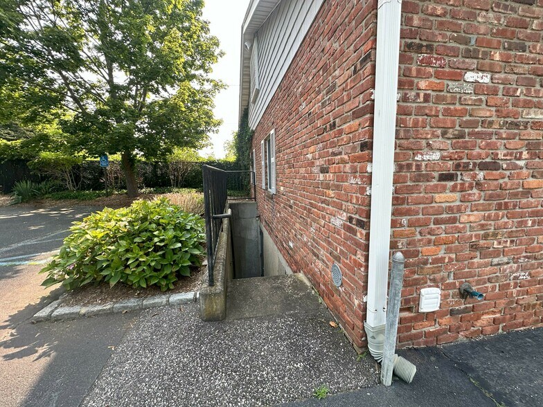 More Photos Of 445 Main St, Center Moriches Medical For Sale