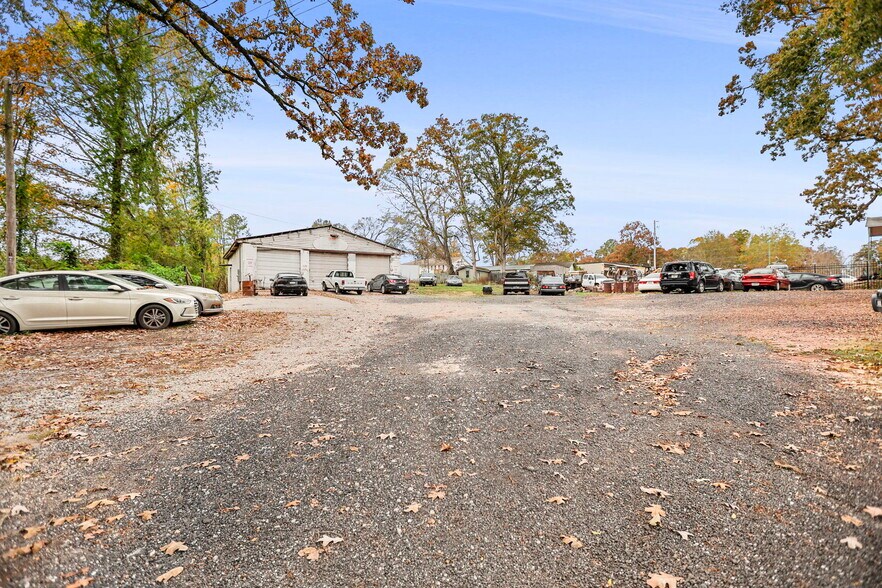 More Photos Of 1153 Highway 29 S, Newnan Service For Sale
