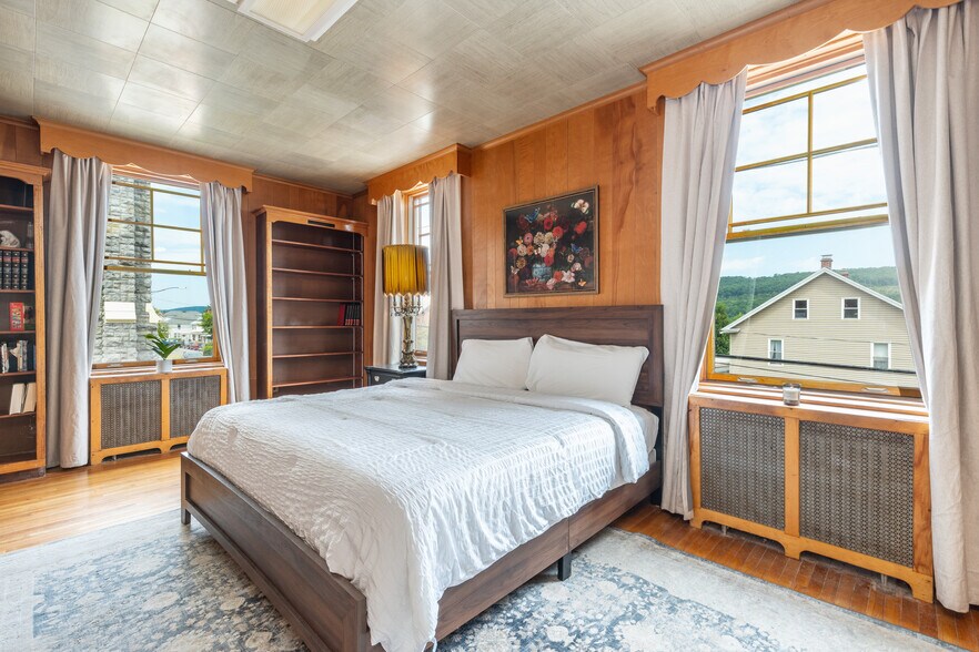 More Photos Of 124 E Abbott St, Lansford Specialty For Sale