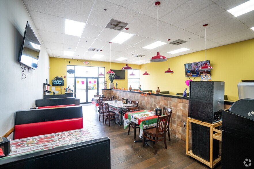 More Photos Of 701 E Nolana Loop, Pharr Storefront For Sale