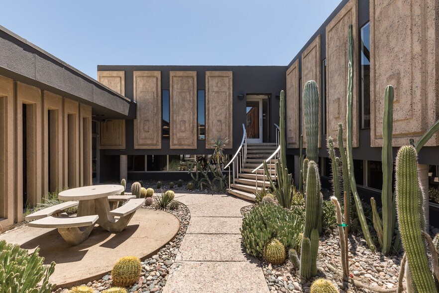 More Photos Of 407 W Osborn Rd, Phoenix Loft Creative Space For Lease