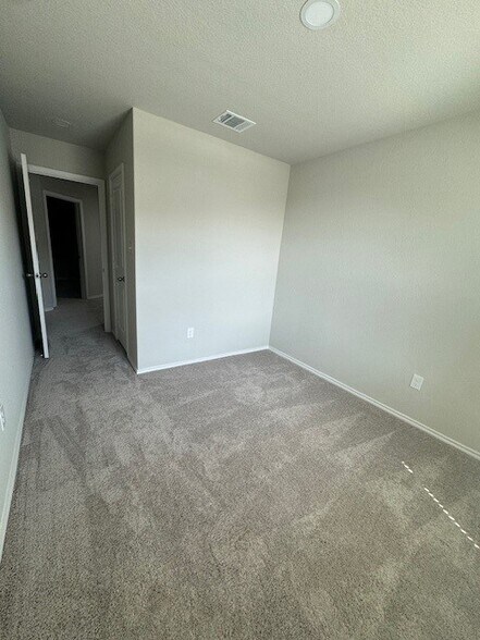 More Photos Of Ridgeview Heights, San Antonio Apartments For Sale
