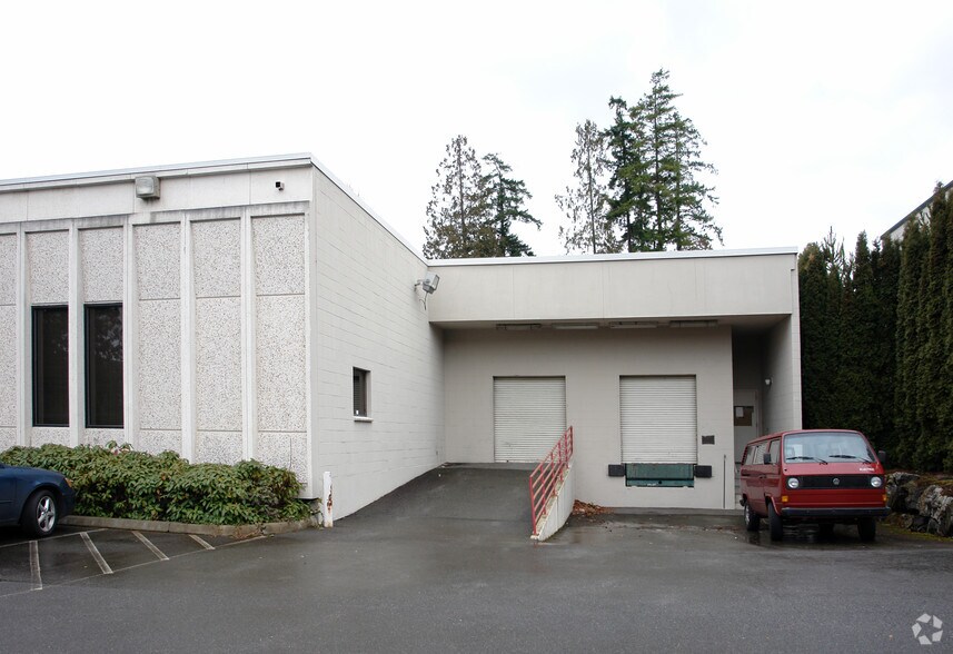 More Photos Of 9675 SE 36th St, Mercer Island Flex For Lease