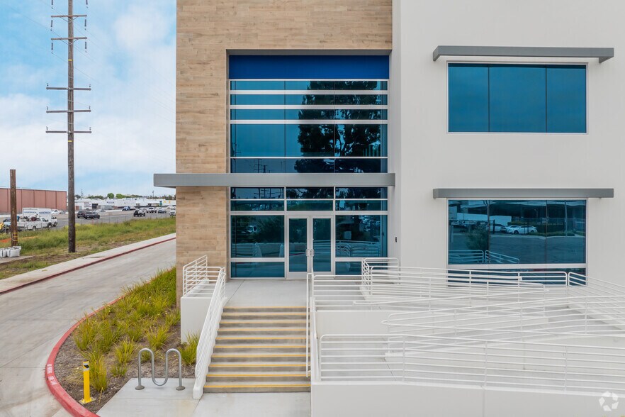 More Photos Of 1101 Bell Ave, Tustin Distribution For Sale