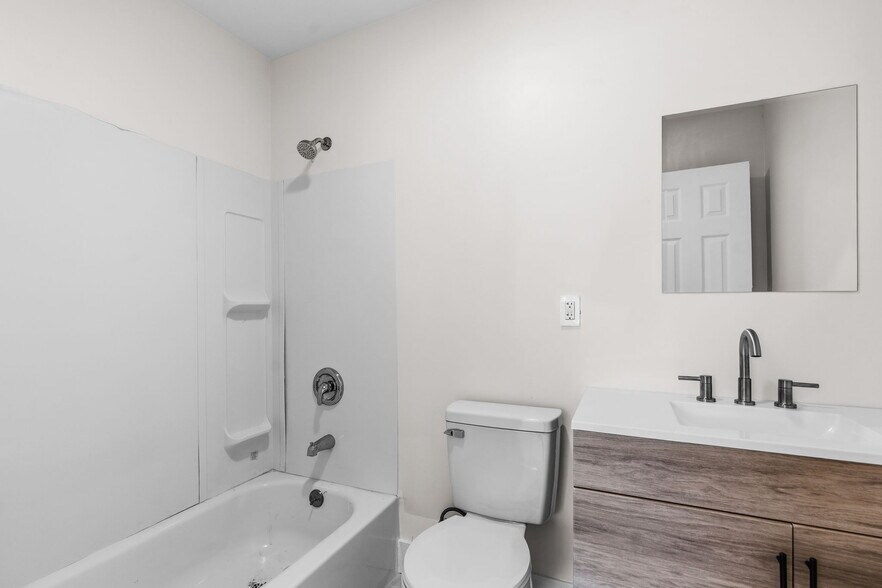 More Photos Of 401-407 Idaho Ave, Escondido Apartments For Sale
