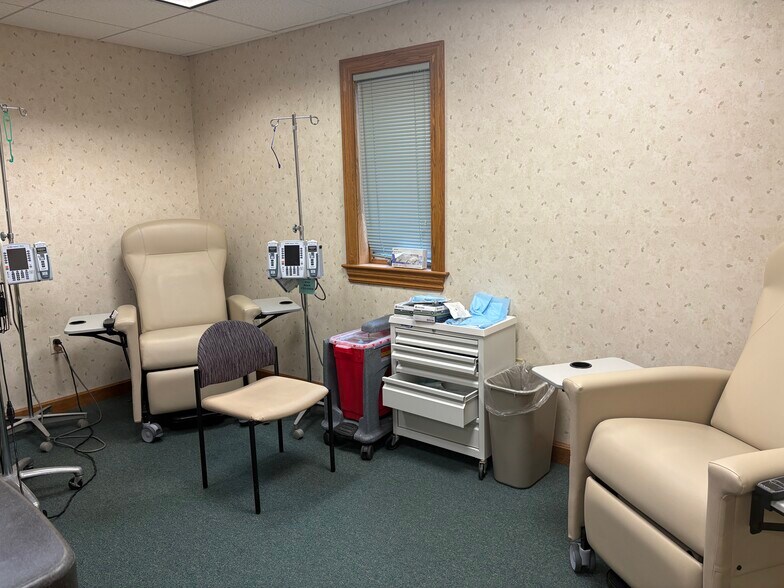 More Photos Of 3452 Brodhead Rd, Monaca Medical For Lease