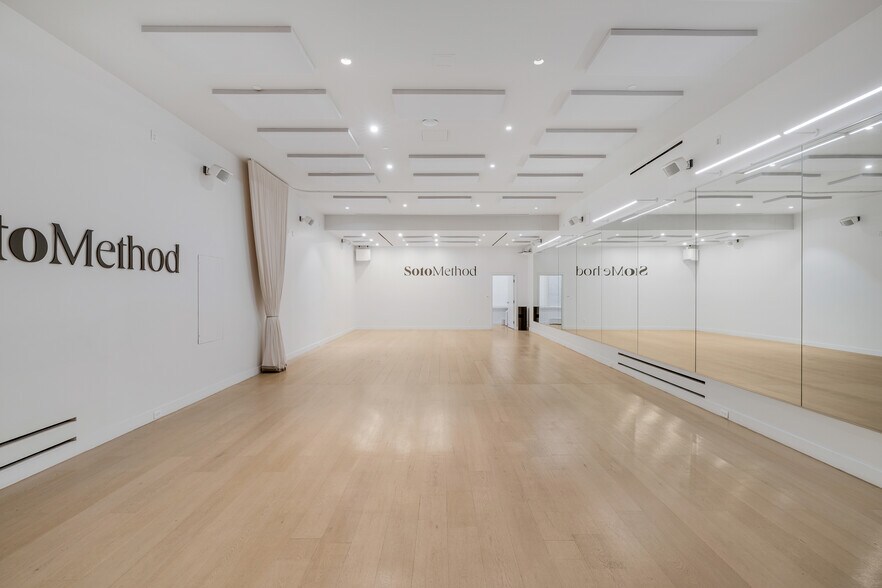 More Photos Of 68 Thomas St, New York Apartments For Sale