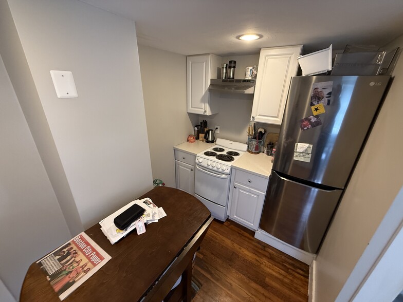More Photos Of 83 Summit St, Rockland Apartments For Sale