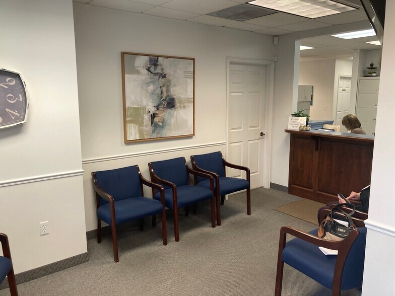 More Photos Of 9233 S Redwood Rd, West Jordan Medical For Lease