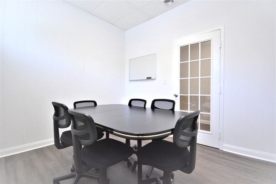 More Photos Of 1662 Route 300, Newburgh Office For Lease