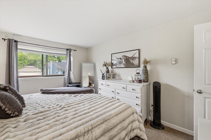 More Photos Of 1601-1607 Bonney Ave, Sumner Apartments For Sale