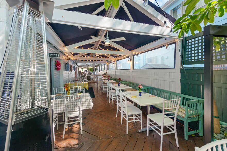 More Photos Of 816 Duval St, Key West Restaurant For Sale