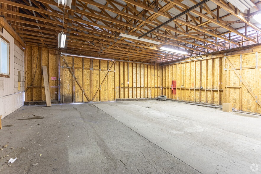 More Photos Of 1876 W Fortune Rd, Salt Lake City Manufacturing For Sale