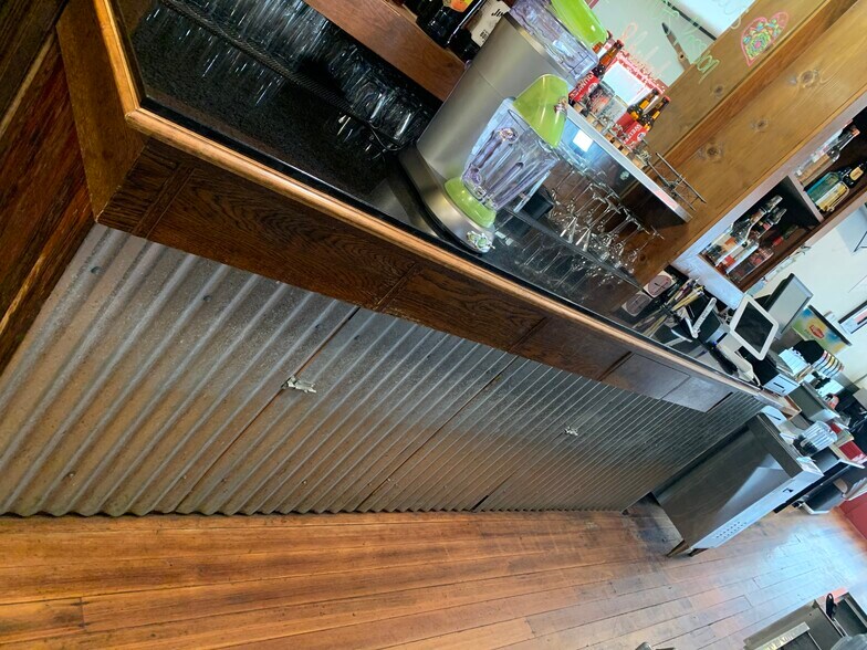 More Photos Of 105 N Main St, Sylvan Grove Restaurant For Sale