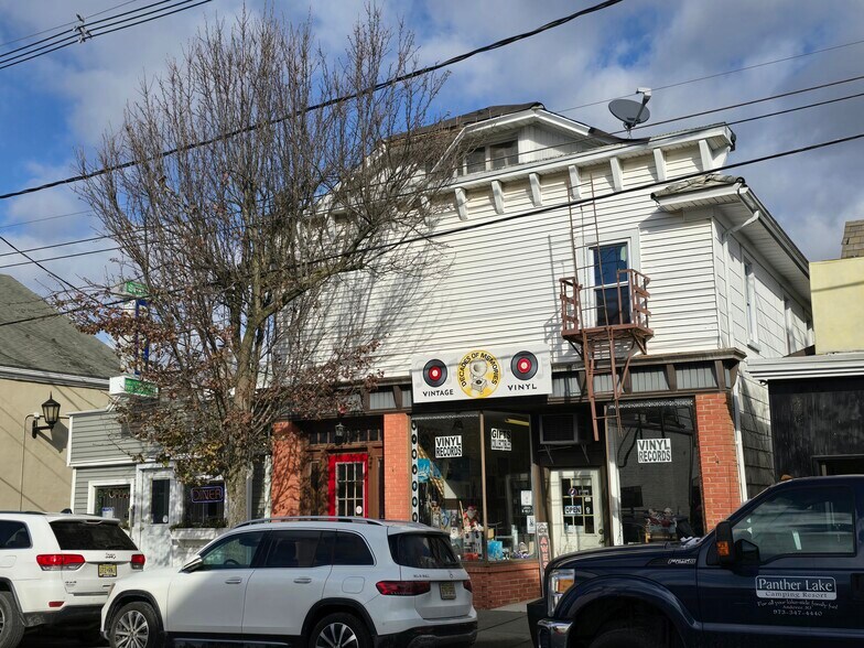 More Photos Of 221 Spring St, Newton Apartments For Sale