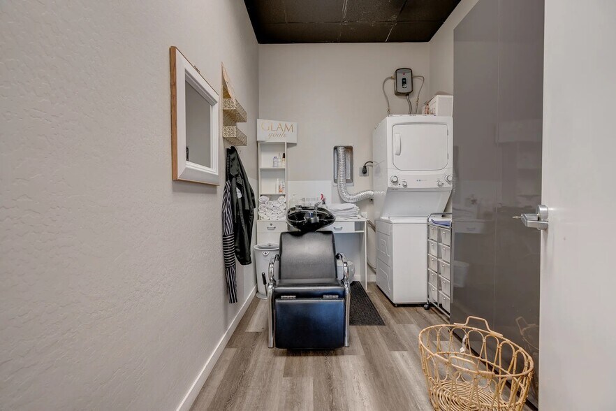 More Photos Of 2430 W Apache Trl, Apache Junction Freestanding For Sale