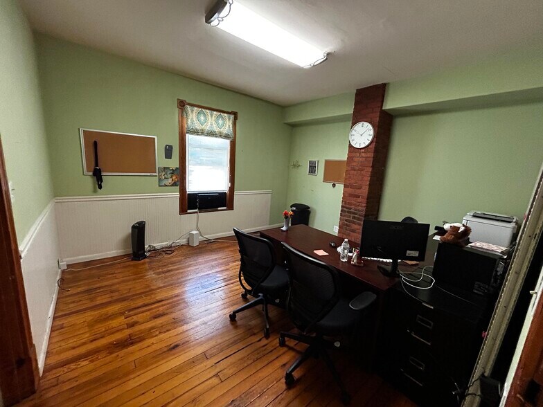 More Photos Of 609 S Main St, Culpeper Office Residential For Sale