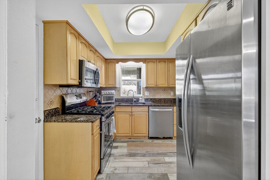 More Photos Of 1884 Southpointe Dr, Sarasota Apartments For Sale