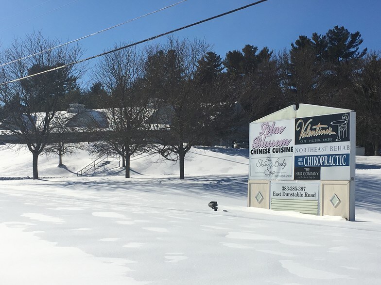 More Photos Of 383 E Dunstable Rd, Nashua Storefront For Lease