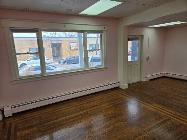 More Photos Of 36-40 Franklin Ave, Pearl River General Retail For Lease