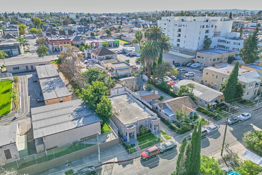 More Photos Of 3030 W 12th Pl, Los Angeles Land For Sale