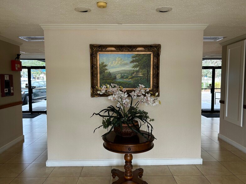 More Photos Of 4023 N Armenia Ave, Tampa Office For Lease