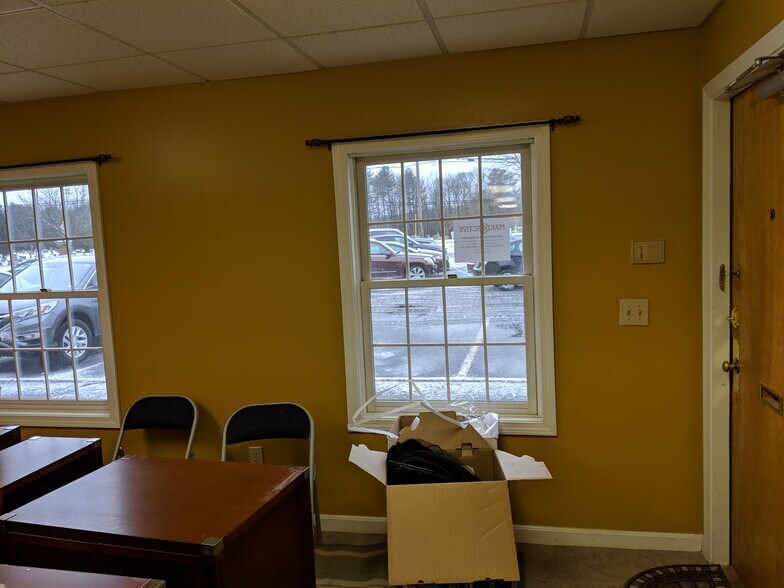 More Photos Of 42 Dover Point Rd, Dover Office For Lease