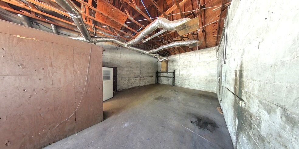 More Photos Of 4131 Lenox Ave, Jacksonville Warehouse For Lease