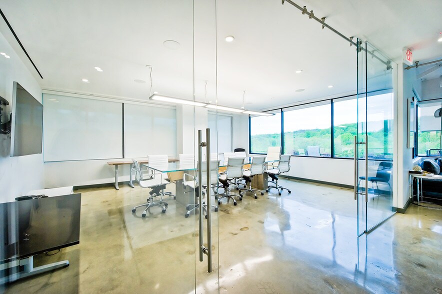 More Photos Of 465 Columbus Ave, Valhalla Medical For Lease