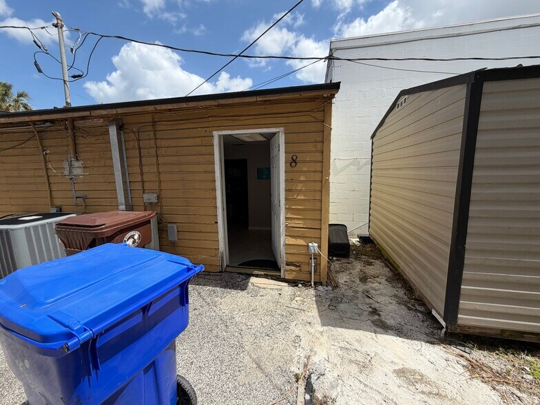 More Photos Of 8 W Darlington Ave, Kissimmee Office Residential For Sale