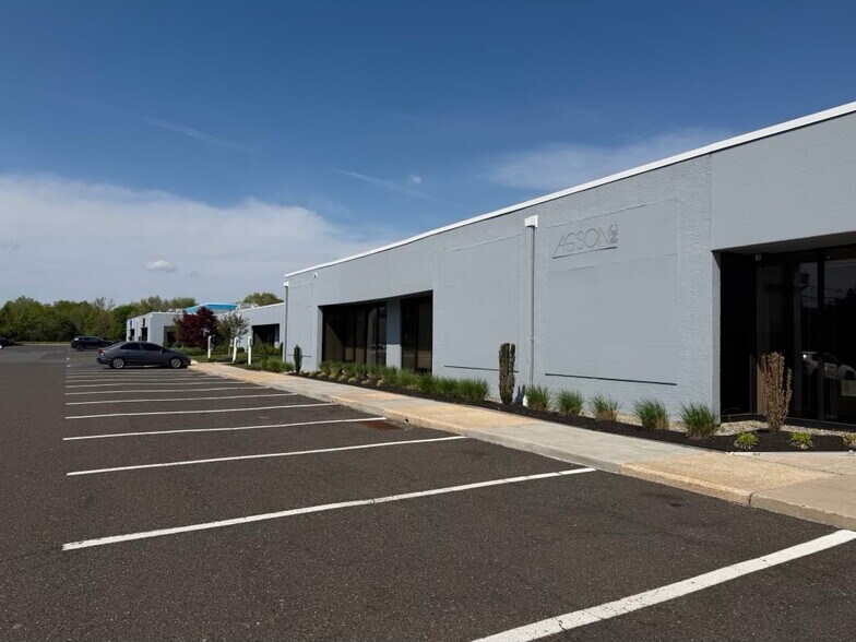 More Photos Of 2091 Springdale Rd, Cherry Hill Research And Development For Lease