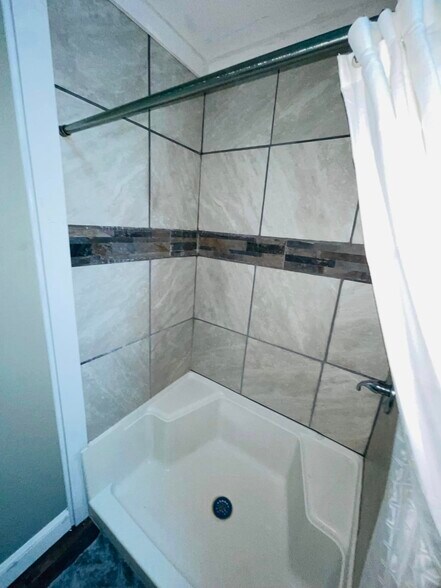 More Photos Of 301 W Main St, Stoneville Office For Sale